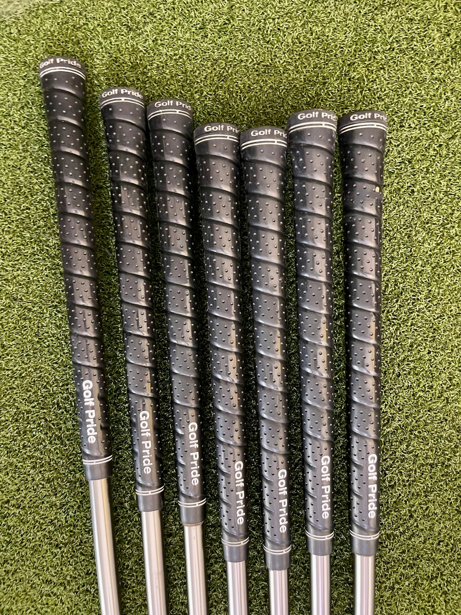 Www.chipnputt.com King Cobra 3400I/XH 4-PW Iron Set, RH, Graphite Design YS-5.1 Regular-Very Good! 13 Www.chipnputt.com King Cobra 3400I/XH 4-PW Iron Set, RH, Graphite Design YS-5.1 Regular-Very Good! - Image 11
