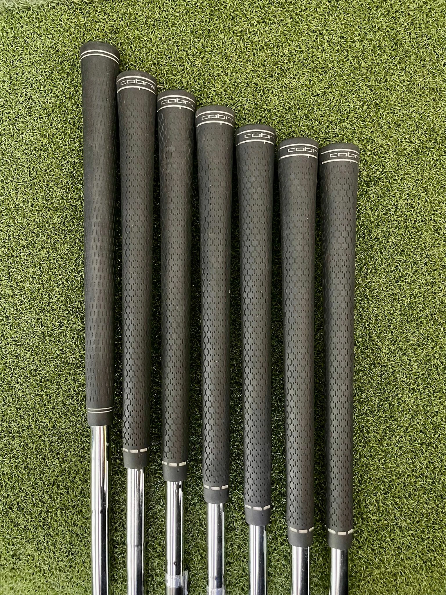Www.chipnputt.com Cobra AMP Cell-S 5-PW+GW Iron Set, RH, Stock Uniflex Steel Shafts & Grips-Good! 14 Www.chipnputt.com Cobra AMP Cell-S 5-PW+GW Iron Set, RH, Stock Uniflex Steel Shafts & Grips-Good! - Image 12