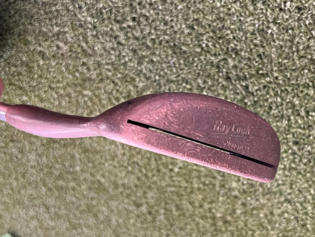 Www.chipnputt.com Ray Cook Nugget 2 Brass Putter, 35", RH, Stock Shaft & Leather Grip-Vintage-Great! 3 Www.chipnputt.com Ray Cook Nugget 2 Brass Putter, 35", RH, Stock Shaft & Leather Grip-Vintage-Great!