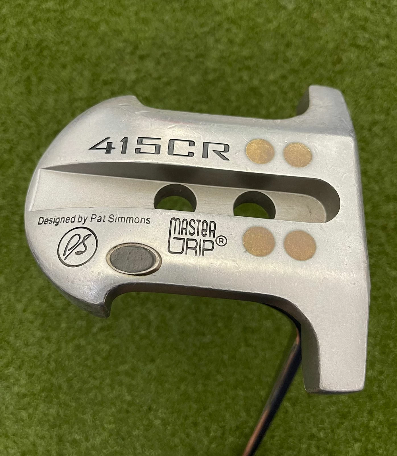 Www.chipnputt.com Master Grip 415CR By Pat Simmons Putter, RH, 37.5" Stock Shaft & Winn Grip-Great! 3 Www.chipnputt.com Master Grip 415CR By Pat Simmons Putter, RH, 37.5" Stock Shaft & Winn Grip-Great!