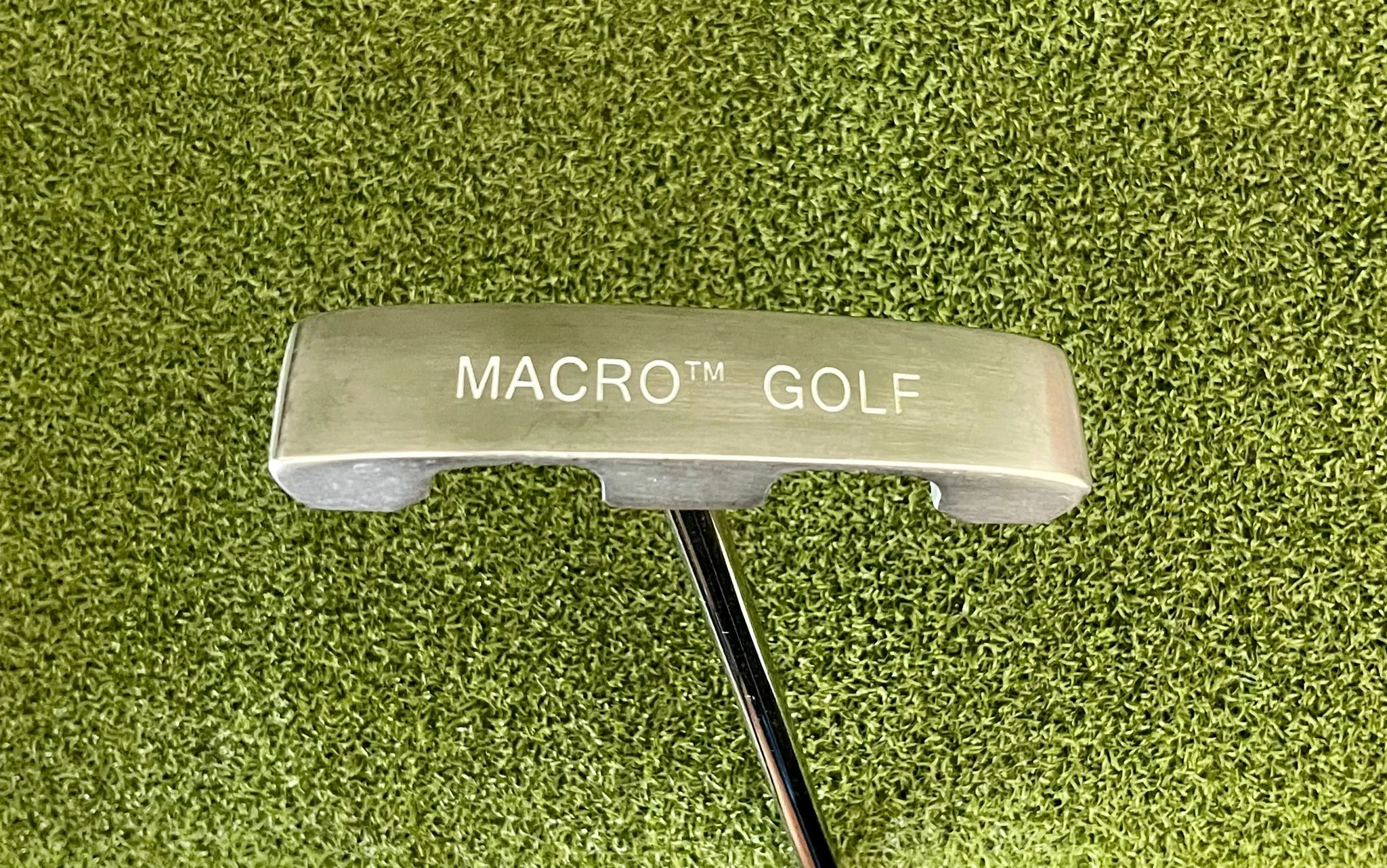 Www.chipnputt.com RARE Macro Golf 303 SS Poly Face Putter, RH, 35" Center Shaft & Stock Grip-Great! 3 Www.chipnputt.com RARE Macro Golf 303 SS Poly Face Putter, RH, 35" Center Shaft & Stock Grip-Great!