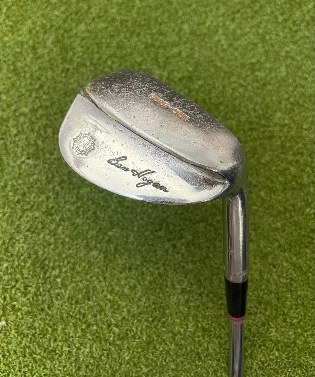 Www.chipnputt.com Ben Hogan Sure-Out Wedge, RH, 35.5" Stock Steel Shaft & Chamois Grip-Vintage - Fair! 4 Www.chipnputt.com Ben Hogan Sure-Out Wedge, RH, 35.5" Stock Steel Shaft & Chamois Grip-Vintage - Fair! - Image 2