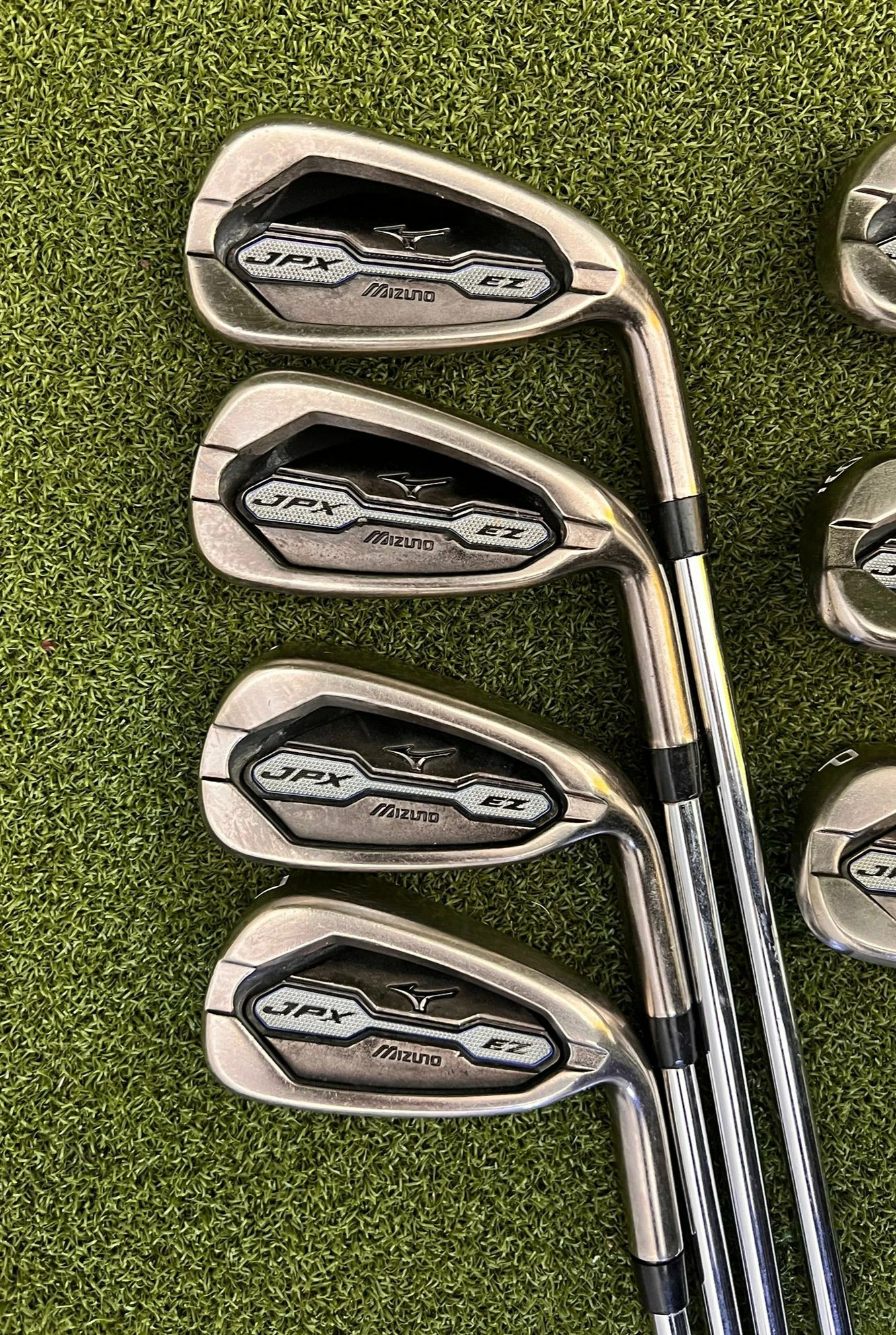 Www.chipnputt.com Mizuno JPX EZ 4-PW Iron Set, RH, TT DG Regular Steel Shafts, +.5" Longer -Good! 4 Www.chipnputt.com Mizuno JPX EZ 4-PW Iron Set, RH, TT DG Regular Steel Shafts, +.5" Longer -Good! - Image 2