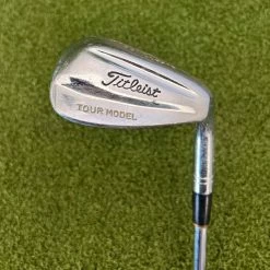 Www.chipnputt.com Vintage Titleist Tour Model 49° Pitching Wedge, RH, TT Dynamic Steel- RARE-Good!
