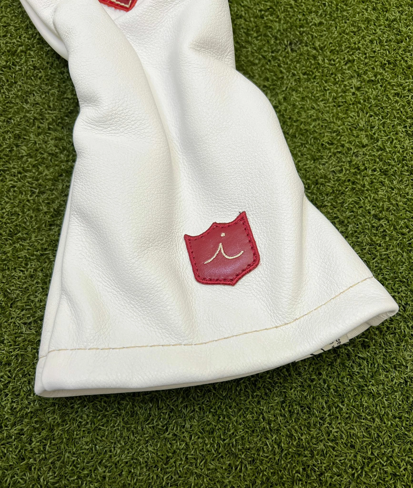 Www.chipnputt.com Iliac Golf Vintage 3 Snow White + Patent Red Croc & Black Driver Headcover-NEW! 5 Www.chipnputt.com Iliac Golf Vintage 3 Snow White + Patent Red Croc & Black Driver Headcover-NEW! - Image 3