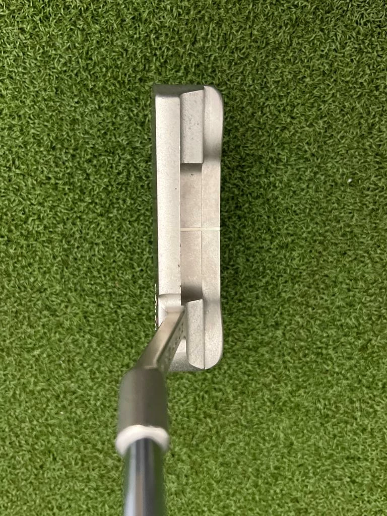 Www.chipnputt.com Scotty Cameron Pro Platinum Newport Mid Slant Putter, 35", RH, New Grip - Great! 9 Www.chipnputt.com Scotty Cameron Pro Platinum Newport Mid Slant Putter, 35", RH, New Grip - Great! - Image 7