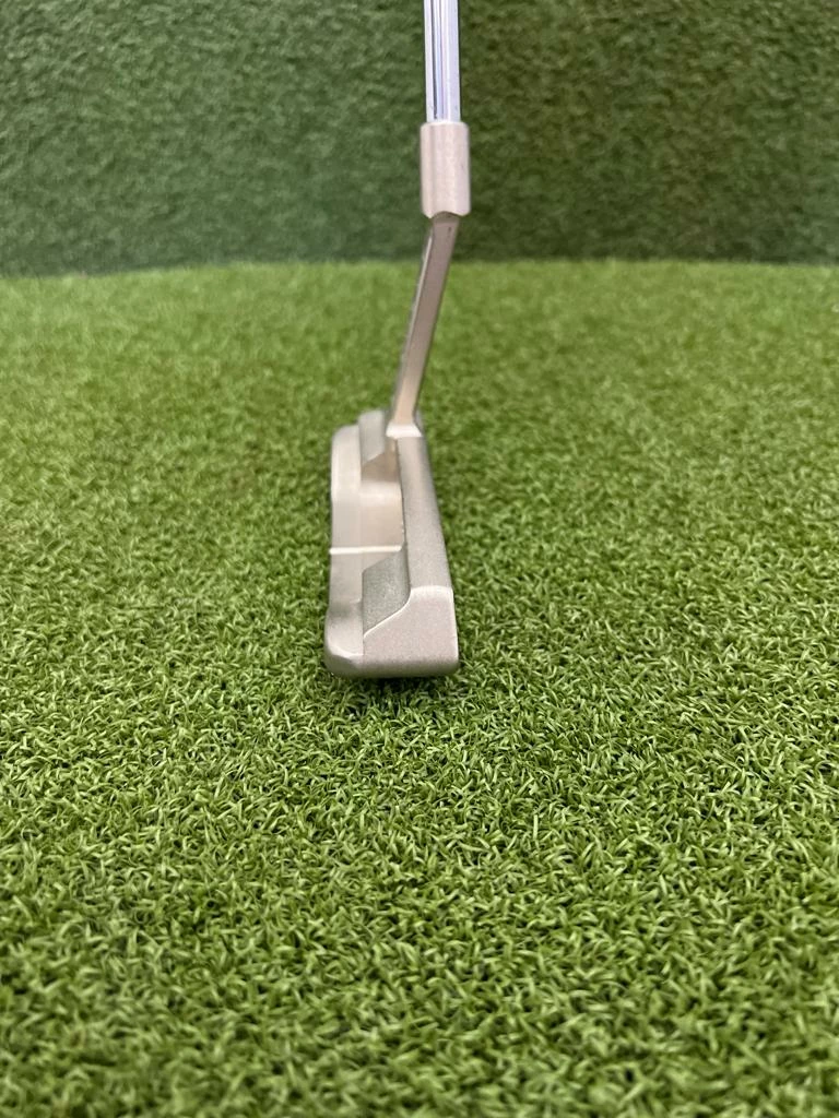 Www.chipnputt.com Scotty Cameron Pro Platinum Newport Mid Slant Putter, 35", RH, New Grip - Great! 10 Www.chipnputt.com Scotty Cameron Pro Platinum Newport Mid Slant Putter, 35", RH, New Grip - Great! - Image 8